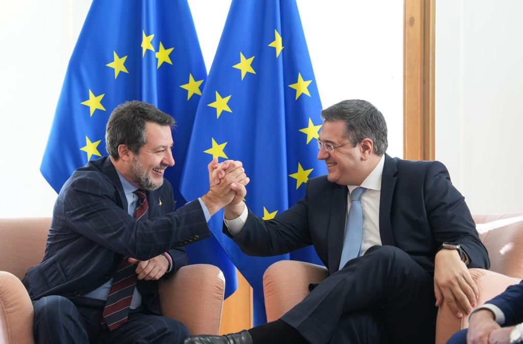 Ponte sullo Stretto, dialogo tra il commissario Ue ai trasporti e Salvini “Bruxelles vuole l’opera”