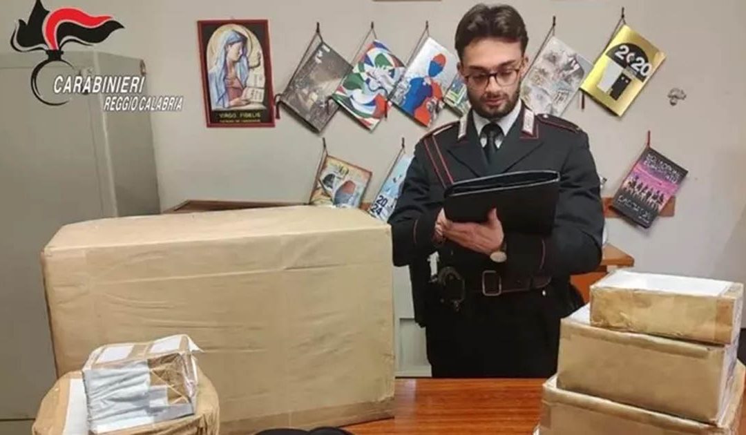 Parte del materiale sequestrato