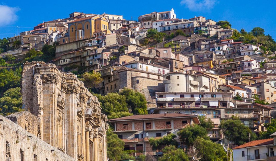 Truffa a un’azienda di Soriano Calabro: 57enne denunciato