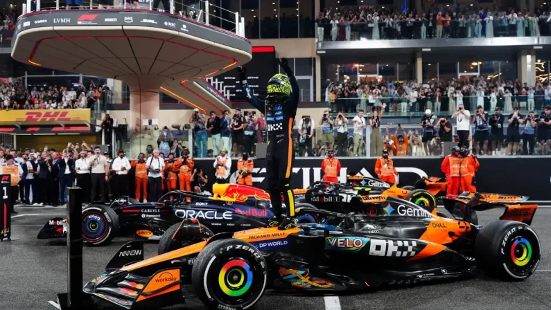 F1, Lando Norris è campione del mondo. A Verstappen non basta la vittoria del Gp di Abu Dhabi