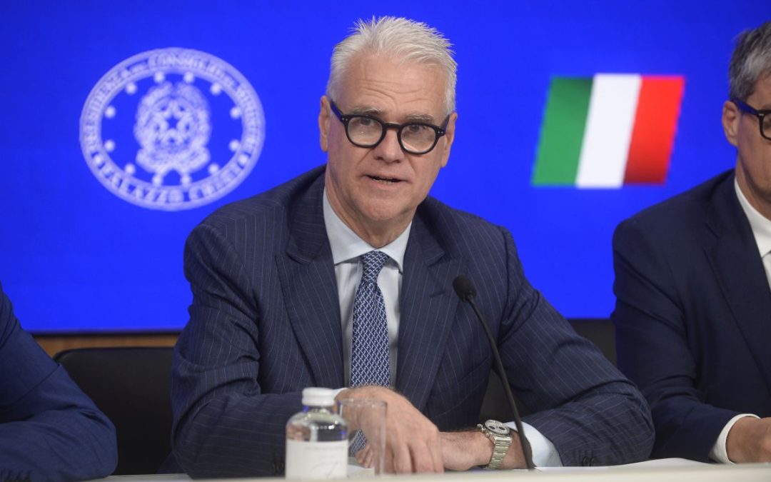 Caivano riparte dai giovani, al via un percorso di ascolto e prevenzione. Zangrillo: “Continuiamo a guardare al futuro”