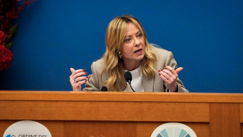 Ucraina, Meloni “Serve deterrenza per la pace, Ue parli con la Russia”