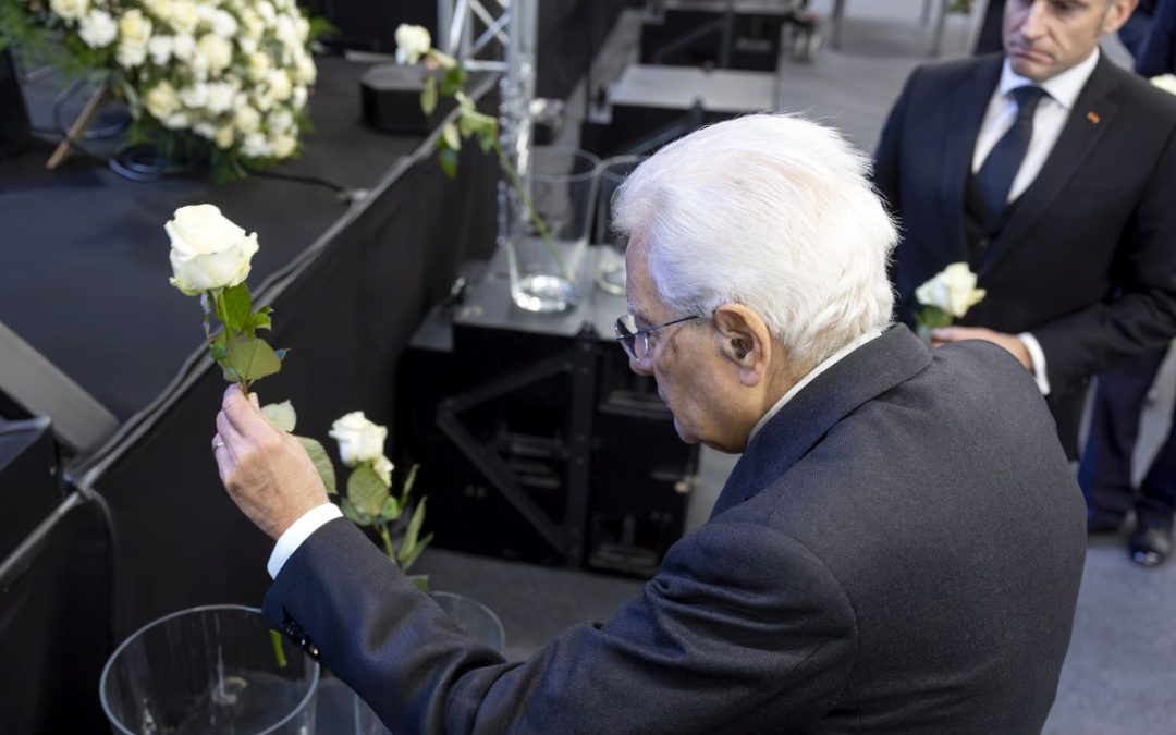 Mattarella alla cerimonia in memoria delle vittime dell’incendio di Crans-Montana