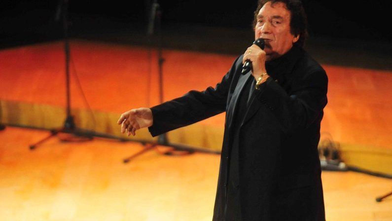 Morto Tony Dallara, il cantante di “Romantica” e “Come prima”