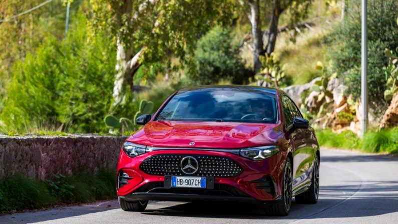 Mercedes-Benz CLA, l’elettrica che ridefinisce l’intelligenza su quattro ruote