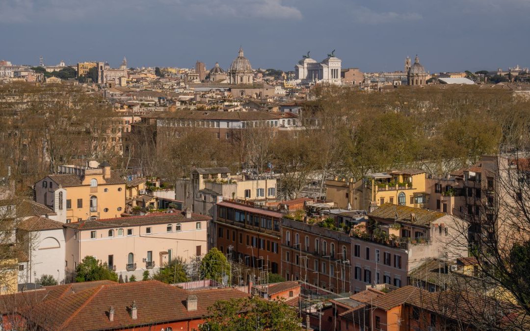 Domanda di case in calo nel 2025 dopo i picchi del 2024
