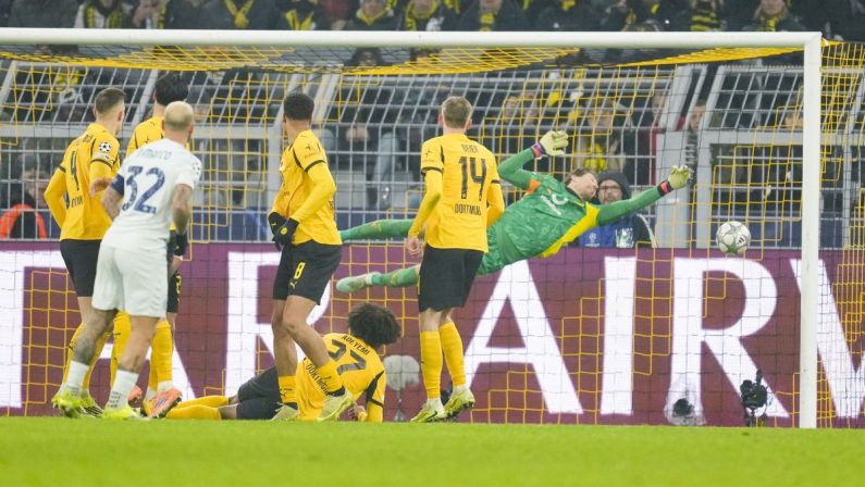 All’Inter non basta il 2-0 al Dortmund, va ai playoff