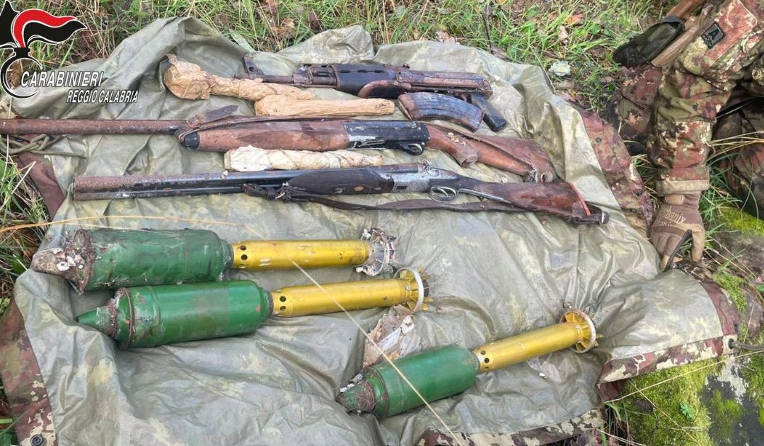 Aspromonte, scoperto arsenale con armi da guerra