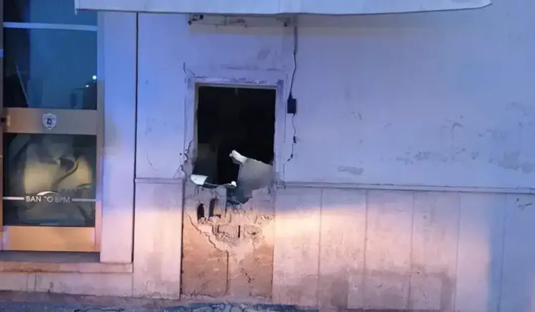 Peschici, assalto con esplosivo al bancomat: Banditi fuggono con l’incasso