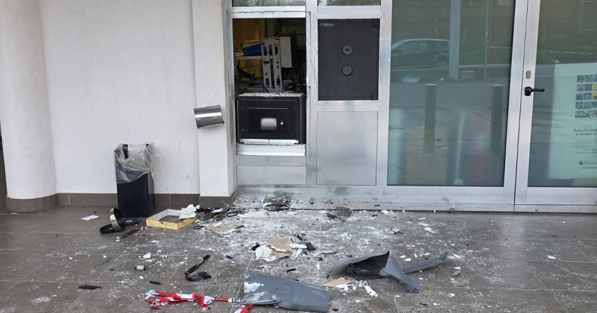 https://www.quotidianodelsud.it/wp-content/uploads/2026/01/assalto-bancomat-santo-stefano-di-rogliano.jpg