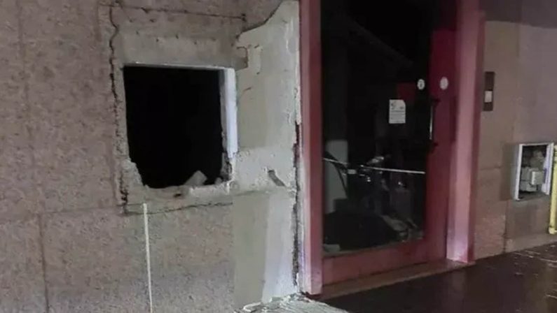 Assalto nella notte al bancomat del Monte dei Paschi a Decollatura. Bottino da 200mila euro