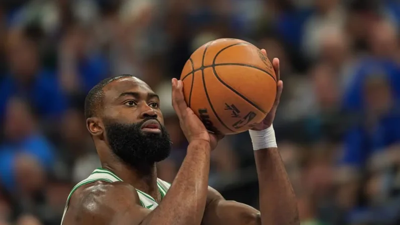 Oklahoma cade con Indiana nella notte Nba, successi esterni per Boston e Houston