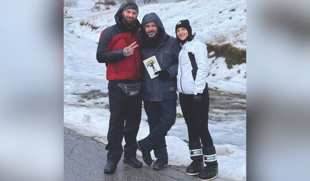 Checco Zalone sul Pollino lucano con la guida Carlo Marsico e la moglie