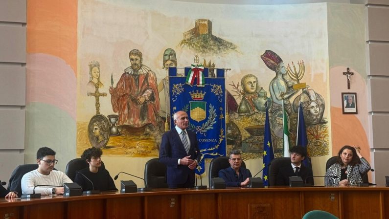 Cosenza si candida a Città italiana dei giovani 2026