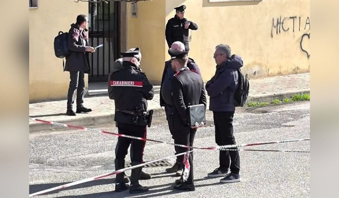 Il luogo del ritrovamento del cadavere in via Popilia a Cosenza