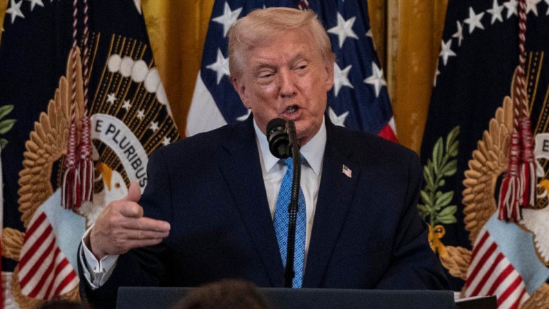 Trump “Gli Stati Uniti hanno catturato Maduro e la moglie”