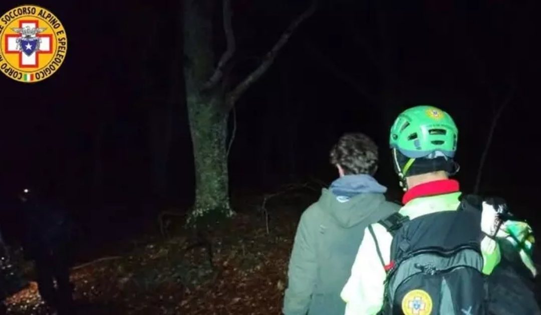 Bloccati dalla neve, escursionisti casertani soccorsi nel Parco della Maiella