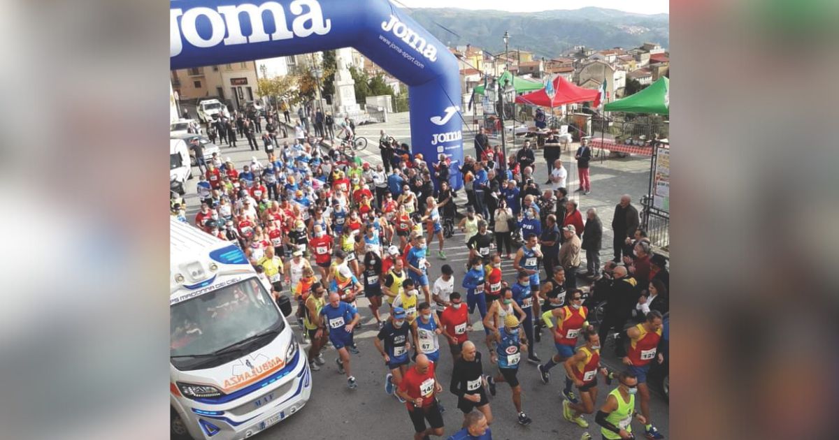 https://www.quotidianodelsud.it/wp-content/uploads/2026/01/finti-maratoneti-lucani.jpg