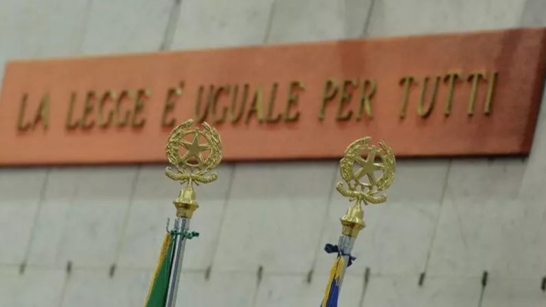 Frodi all’Erario: assoluzioni, condanne e patteggiamenti a Napoli