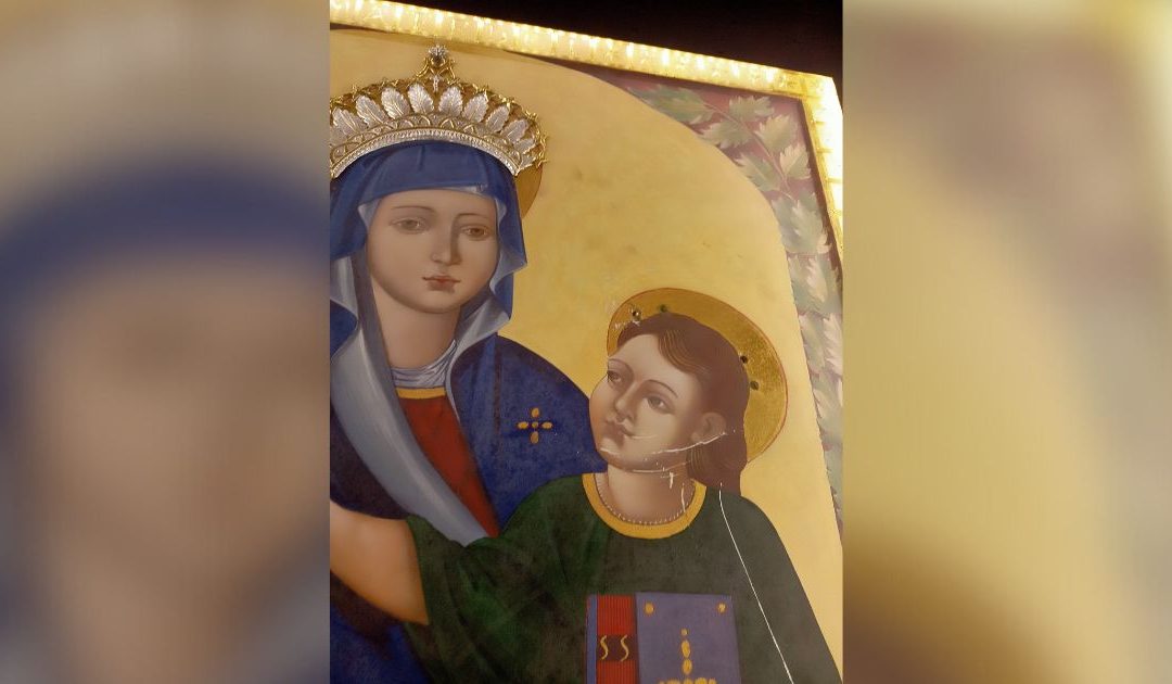 Furto sacrilego alla Cattedrale di Lamezia, rubata la corona del Bambino Gesù