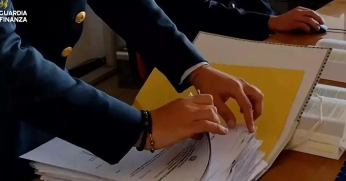 https://www.quotidianodelsud.it/wp-content/uploads/2026/01/guardia-di-finanza-1.jpg