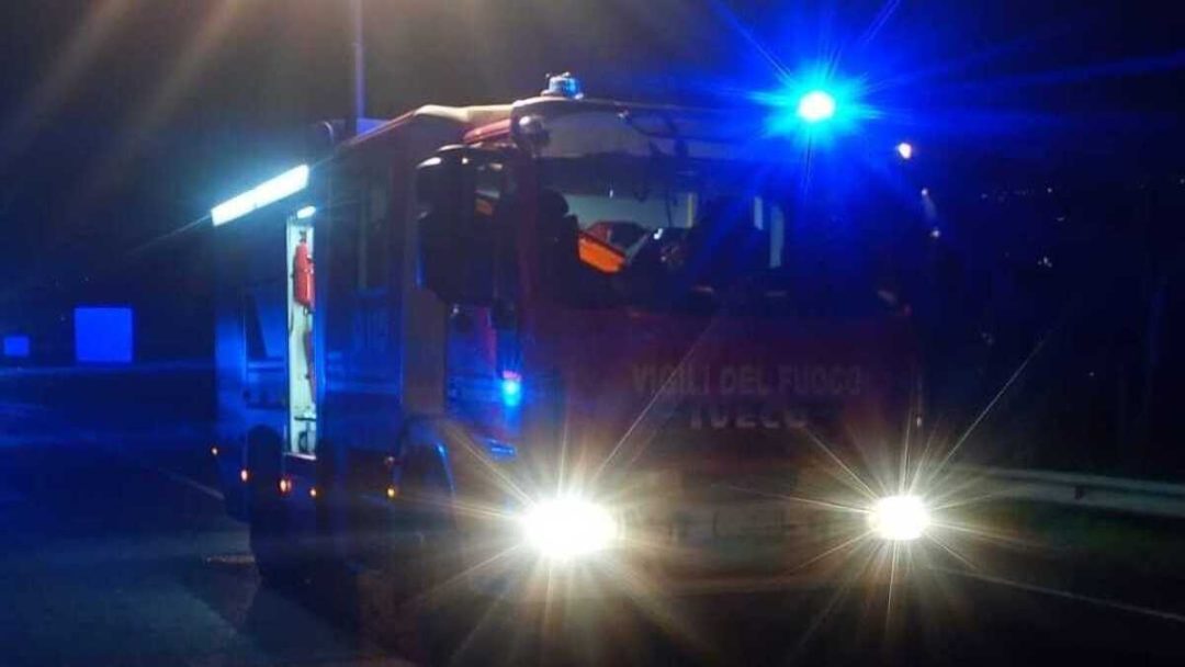 Incidente sulla Ss106 a Montepaone: morta una donna, due i feriti gravi