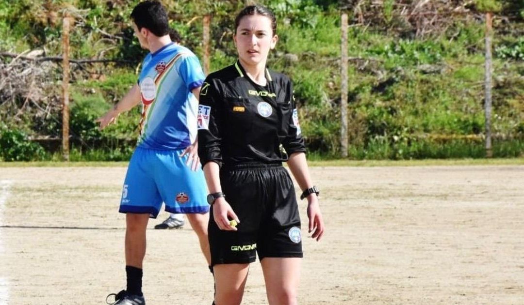 L'arbitro vibonese Irene Scerbo in campo