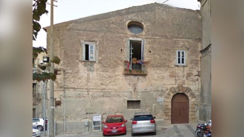 Gli studenti del Liceo Scientifico di Tropea lasciati al freddo: scatta la protesta
