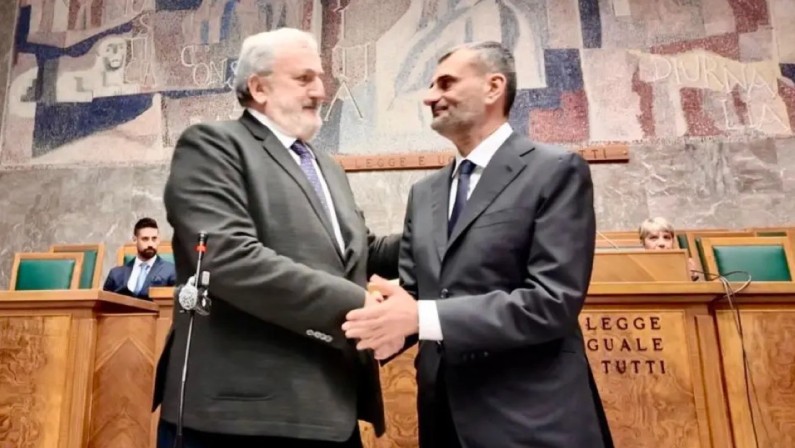 Decaro proclamato presidente della Regione Puglia