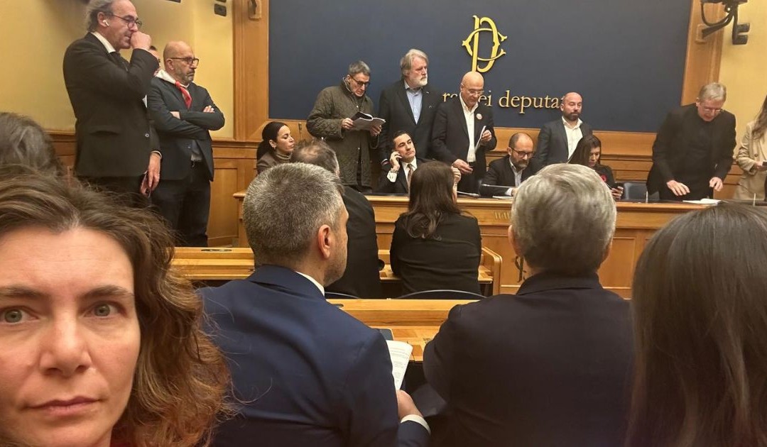 La deputata del M5s Anna Laura Orrico, tra i deputati di centrosinistra che hanno occupato la sala della Camera per impedire la conferenza con Casapound