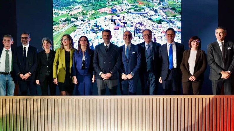 Puglia, Decaro presenta la Giunta, ecco assessori e deleghe assegnate