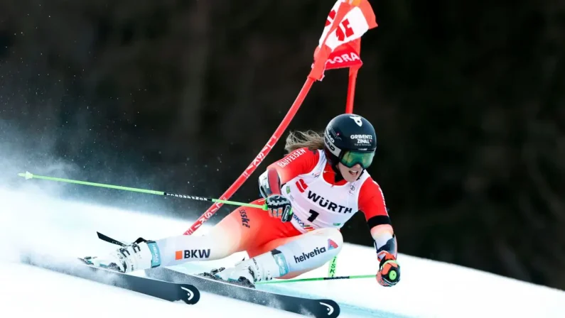 Camille Rast vince il gigante di Kranjska Gora, Della Mea 10^ davanti a Goggia