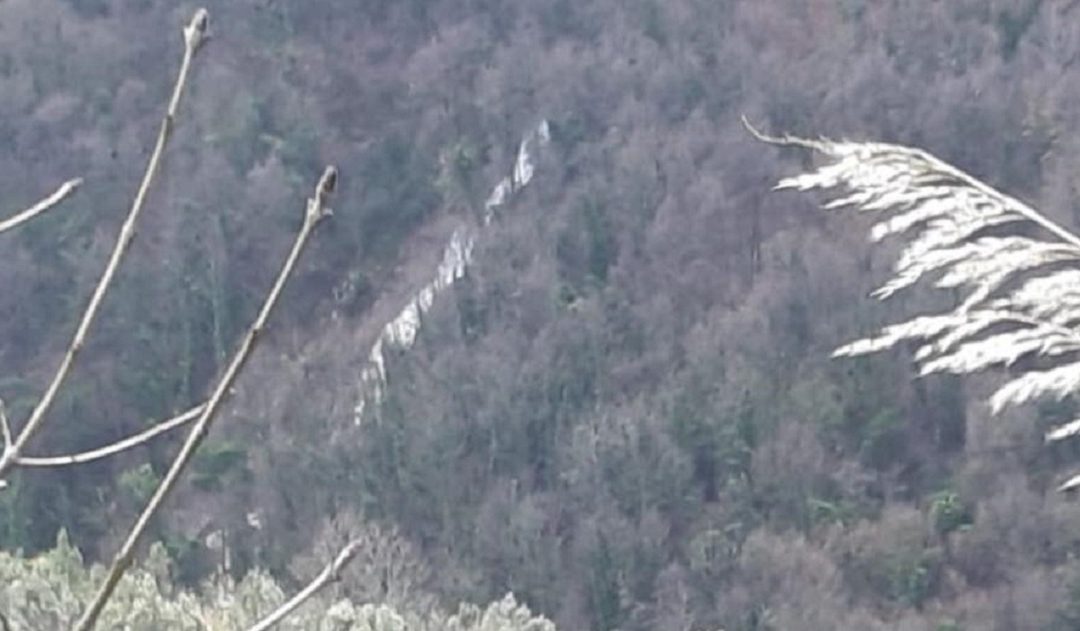 Il luogo dove è avvenuta la rottura della condotta idrica dell'Abatemarco