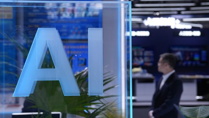 Cina, 1,1 miliardi di utenti Internet, l’IA generativa sempre più diffusa