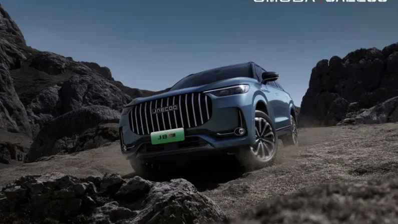 Jaecoo 8 SHS-P, la nuova era del fuoristrada di lusso