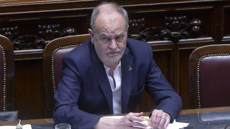 Autonomia, Calderoli “Definiti schemi di intesa preliminare, mercoledì in Cdm”