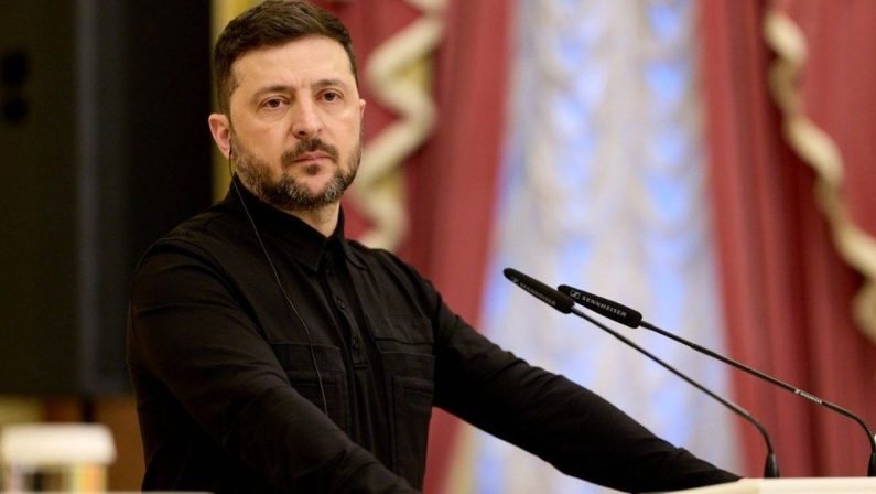 Ucraina, Zelensky “9 feriti tra cui bambini in attacco russo”