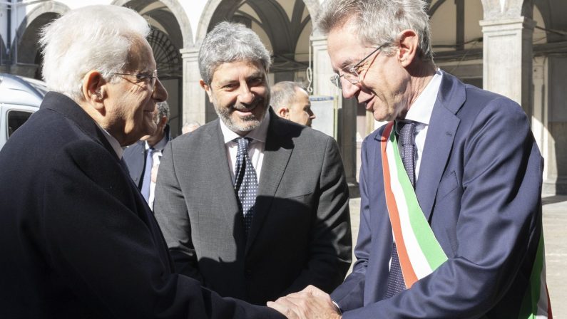 Mattarella a Napoli per l’inaugurazione dell’anno formativo della Scuola Superiore della Magistratura / Video