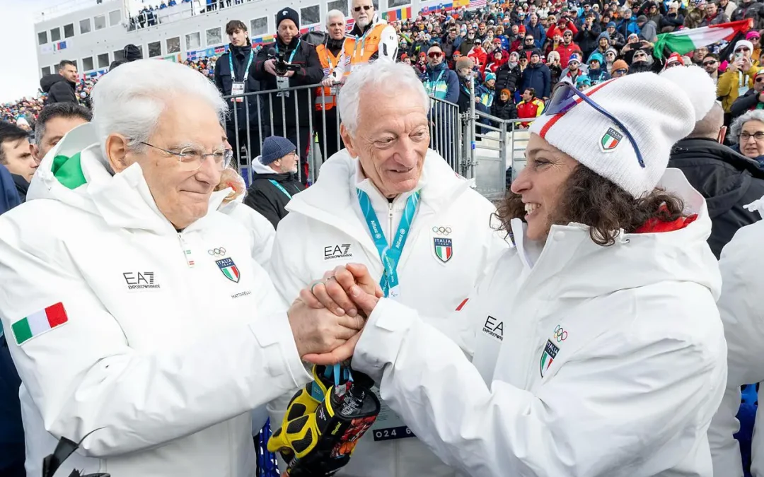 Federica Brignone da leggenda, è medaglia d’oro in Super-G sotto gli occhi del presidente Mattarella