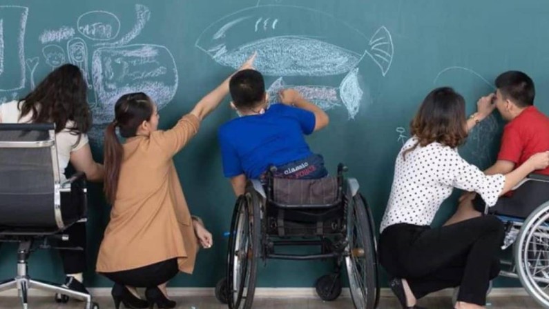 Scuola, il docente di sostegno cambia nome ma resta il problema dei precari