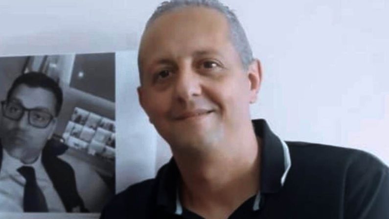 Incidente sulla SS18 a Falerna, scontro frontale tra auto e camion: morto un poliziotto