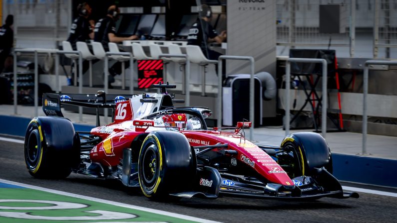 F1, test Bahrain: Leclerc il più veloce della seconda giornata, Norris insegue