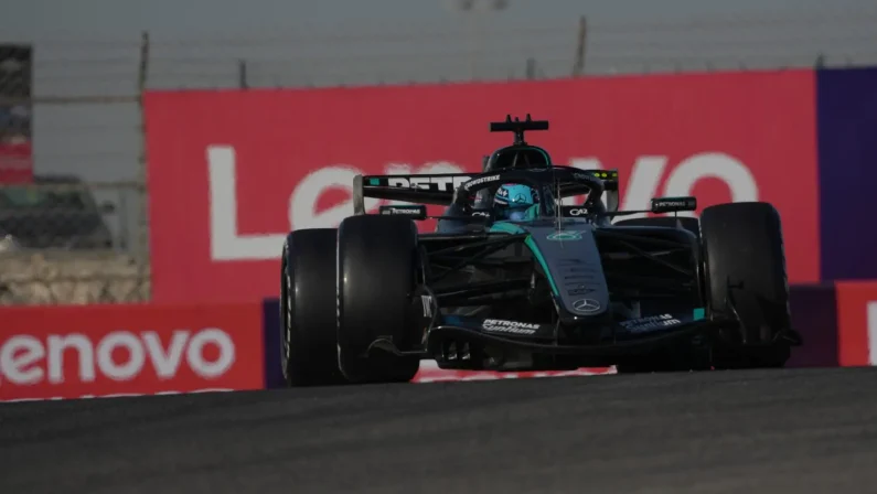 F1, test Bahrain: Russell fa segnare il miglior terzo davanti a Piastri e Leclerc