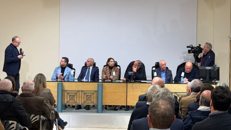 Rende, presentazione del libro del libro di Mimmo Bevacqua