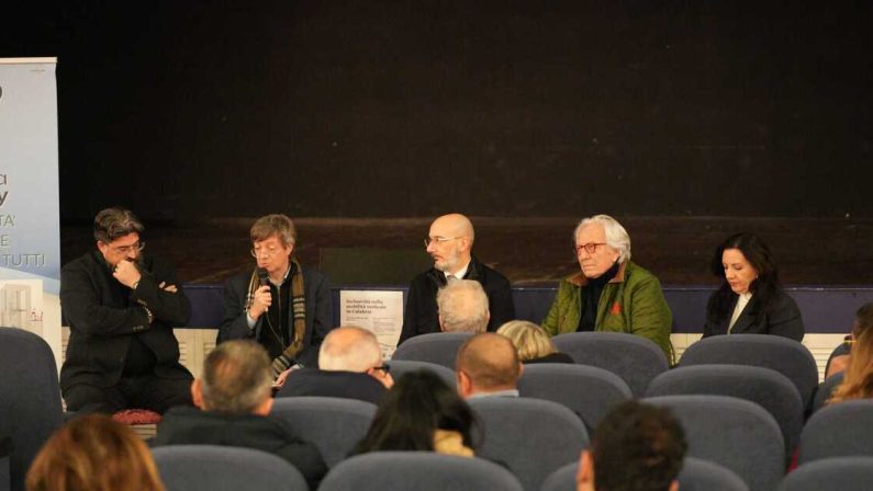 Inclusività e Accessibilità, un incontro a Locri sulla mobilità verticale in Calabria