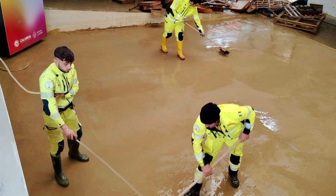 Squadre di soccorso al lavoro nei locali del Museo Nazionale Archeologico della Sibaritide