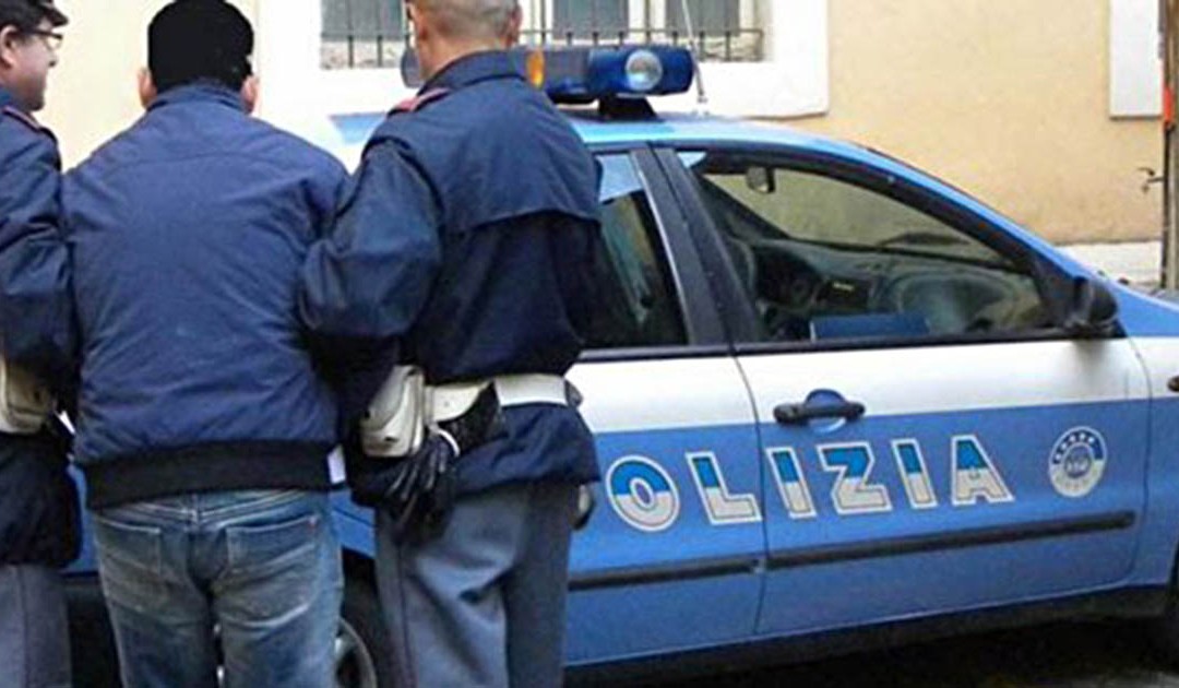 Rapina con ostaggio sventata dalla polizia a Reggio Calabria