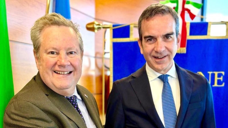 Occhiuto vede l’ambasciatore Usa: «Medici cubani intoccabili»