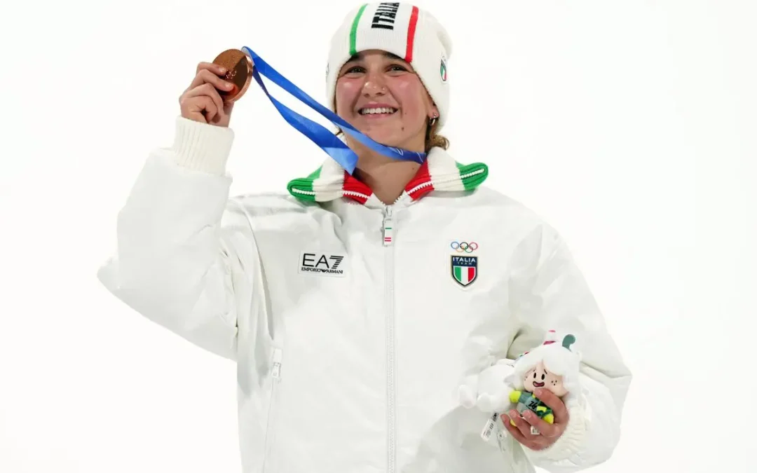 La 18enne Flora Tabanelli conquista la prima storica medaglia nel freestyle per l’Italia, è bronzo nel Big Air