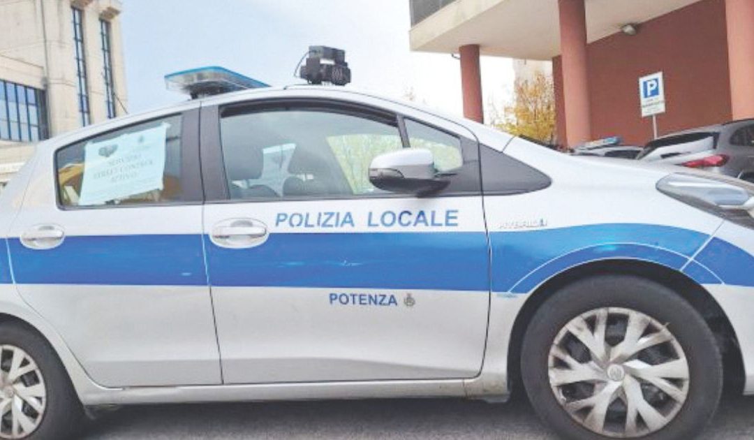 Potenza, i vigili urbani presentano il conto